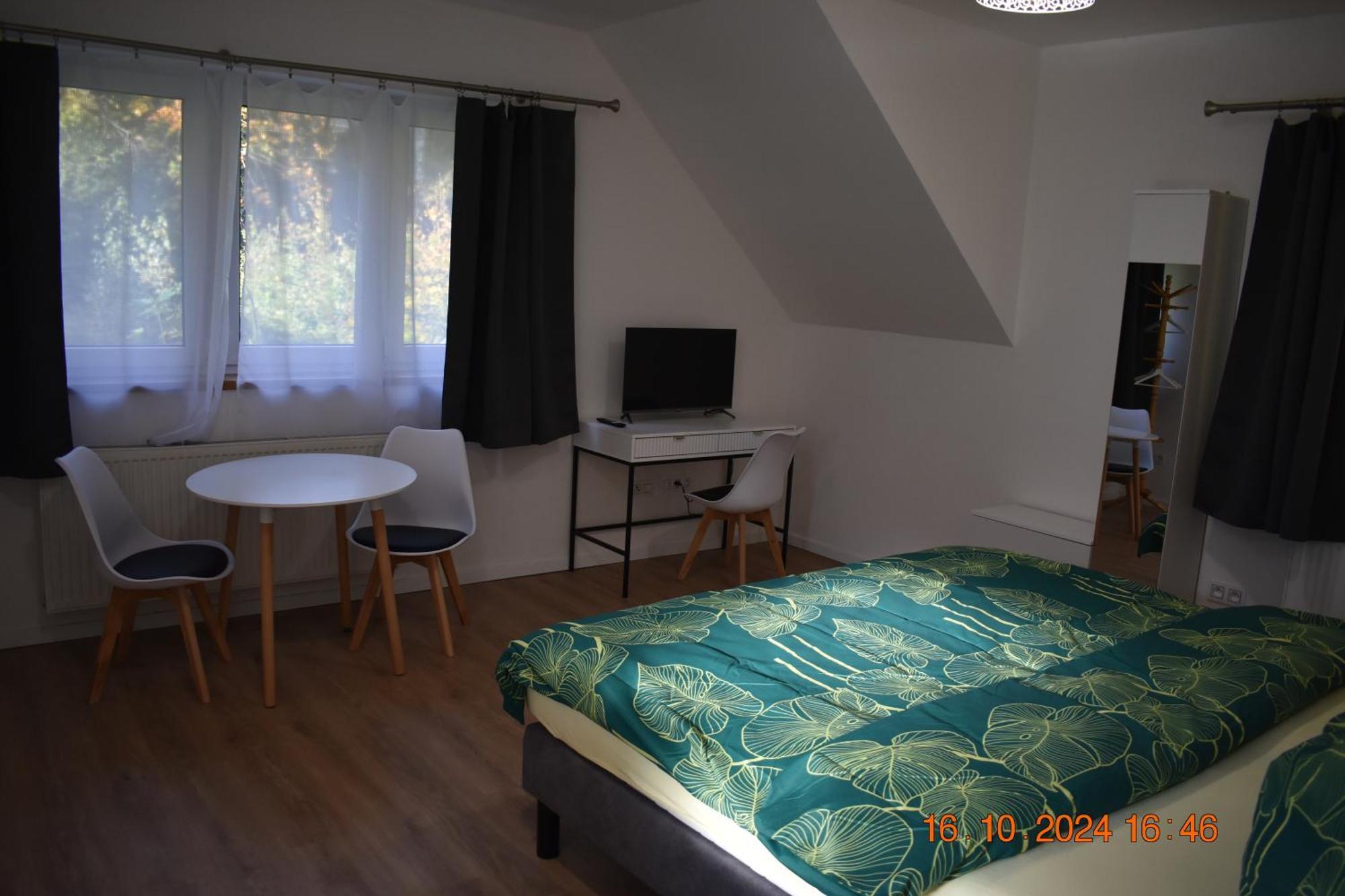Отель Flynnhouse Аш Экстерьер фото